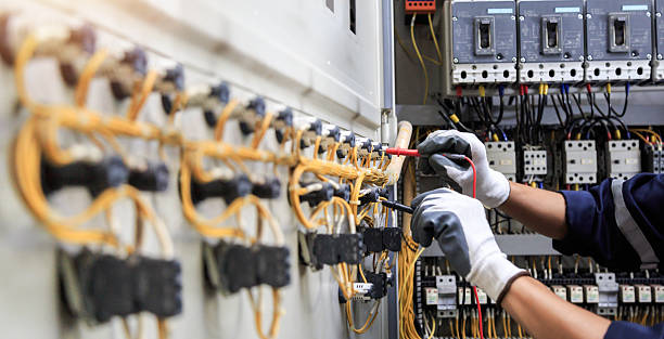 Professional Electrician technician working in Lake Barcroft, VA